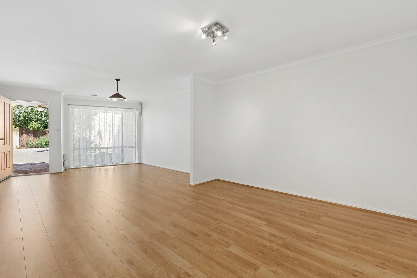 Photo of 5/10 Federal Highway, Watson ACT 2602