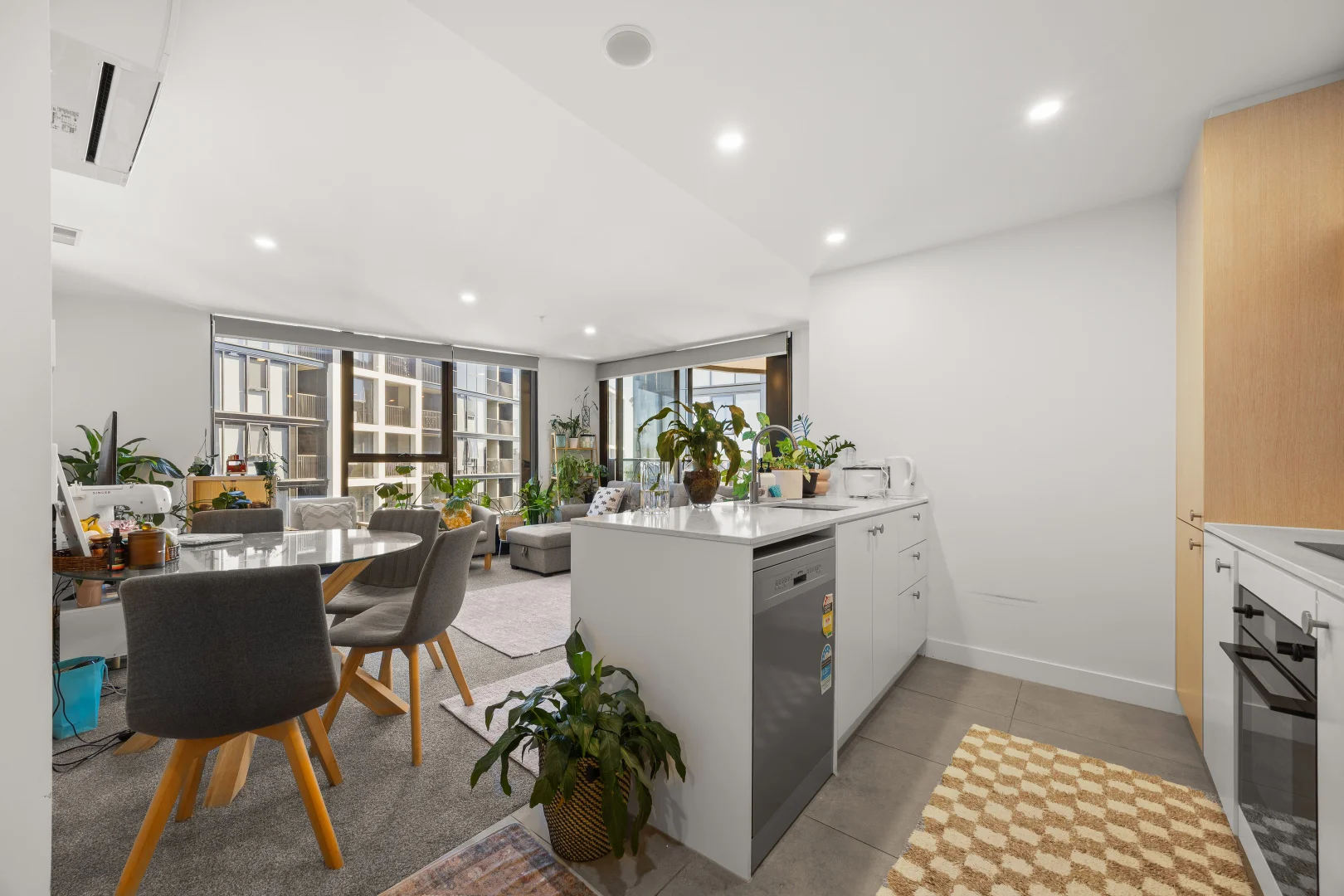 Photo of 1015/6 Furzer Street, Phillip ACT 2606
