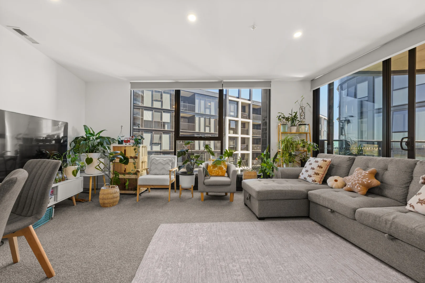 Photo of 1015/6 Furzer Street, Phillip ACT 2606