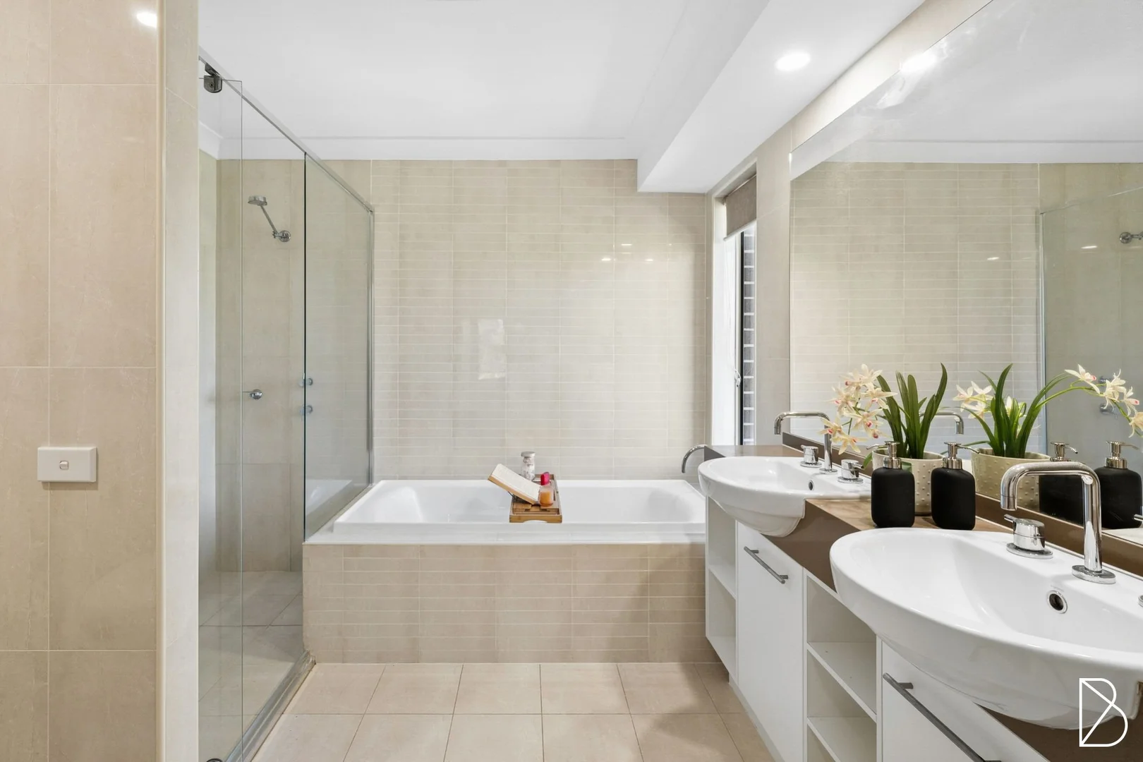 Photo of 49 Oodgeroo Avenue, Franklin ACT 2913