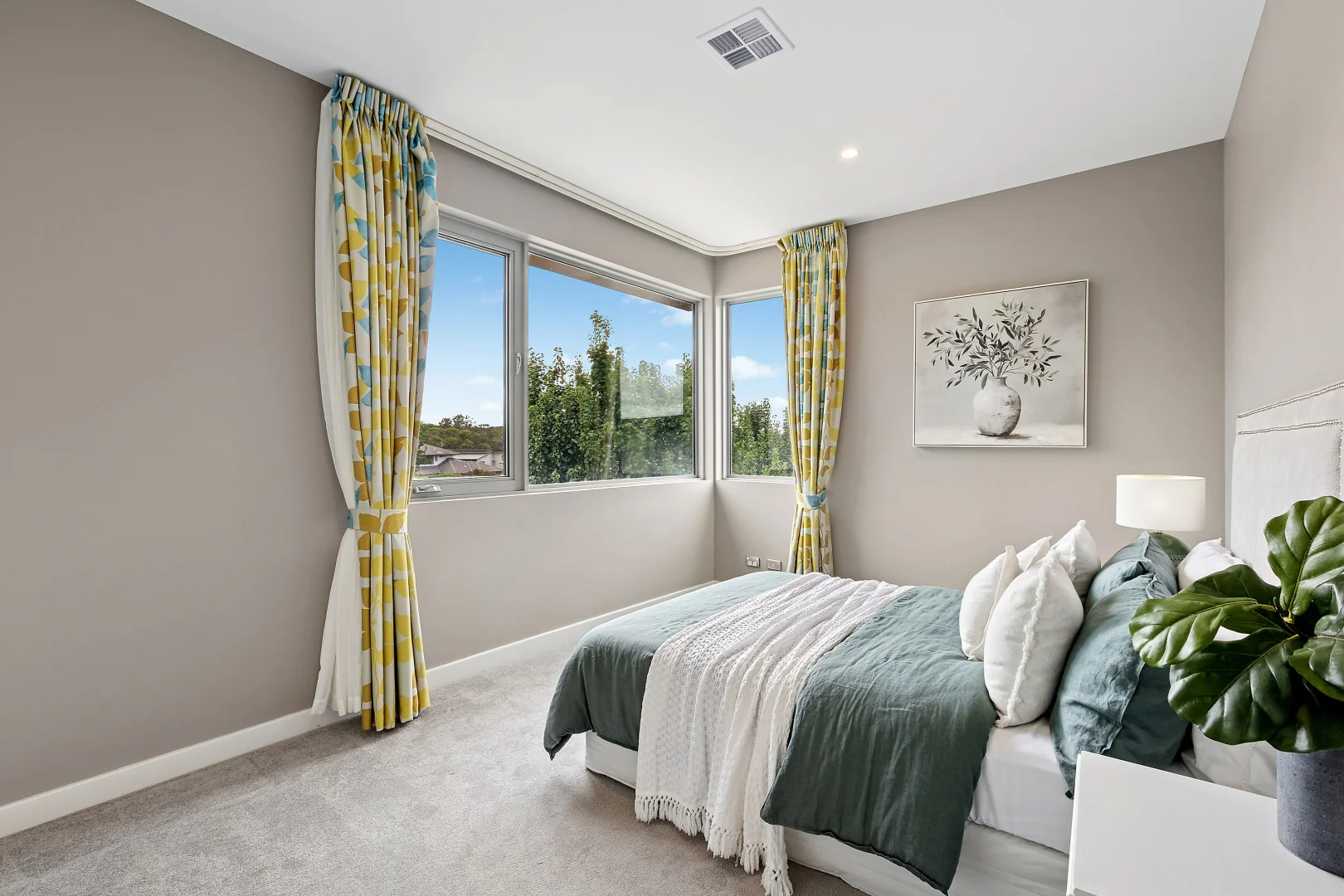 Photo of 13 Huddy Street, Forde ACT 2914