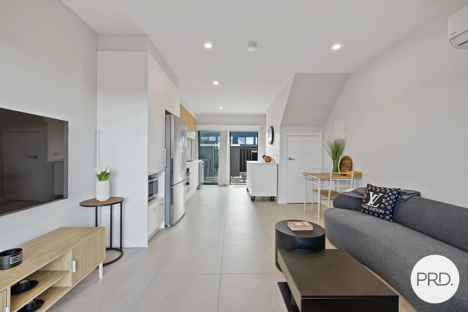 Photo of 31/10 Margules Crescent, Taylor ACT 2913